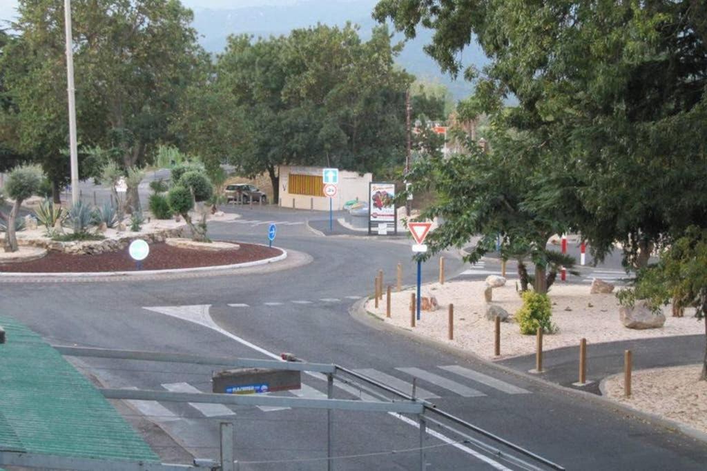 Bel Appart. 3 Mn Plage, Wifi 10 Min De Collioure Argeles-sur-Mer Luaran gambar